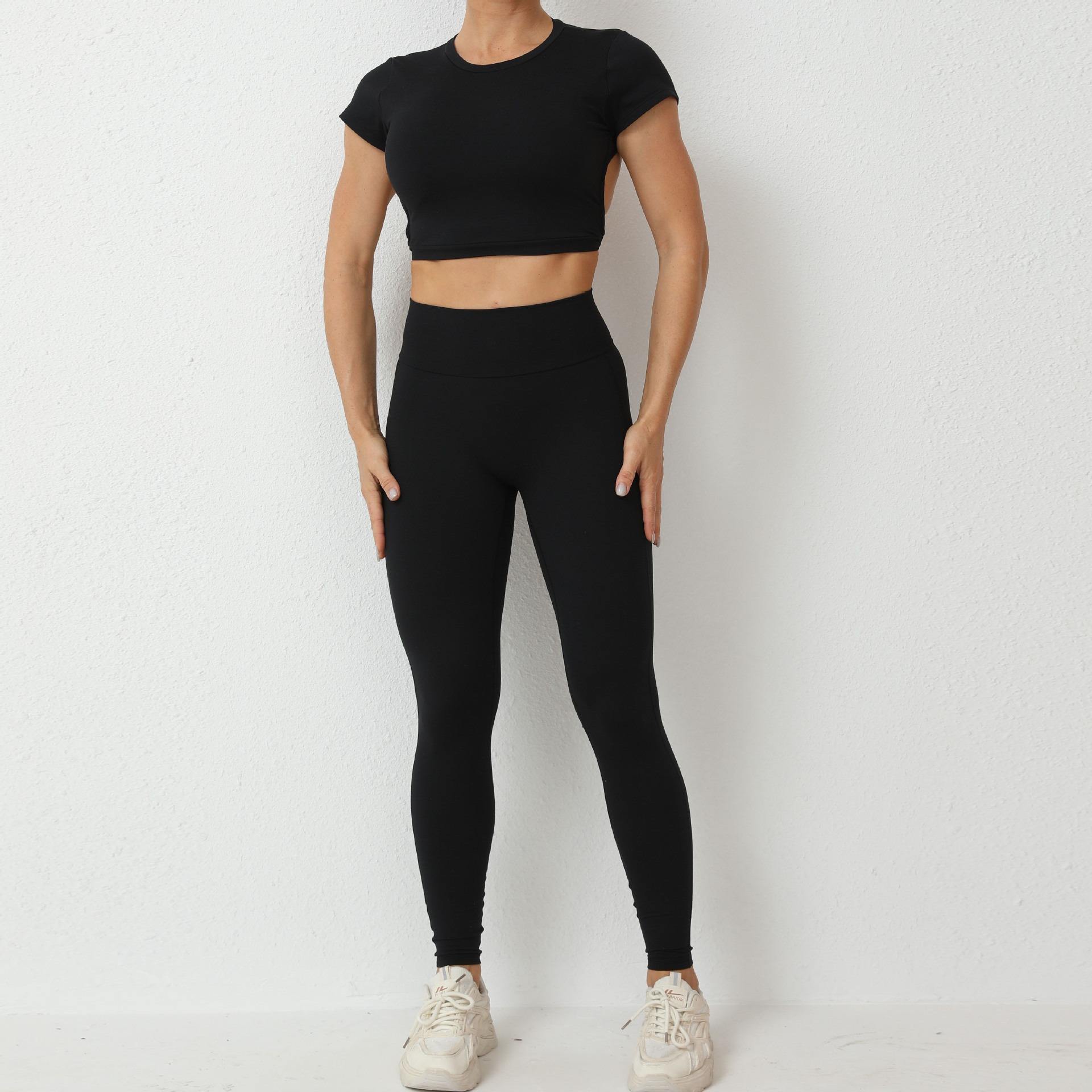 Peach-Colored Solid High-Waisted Yoga Two-Piece Set with Butt-Lifting Fit