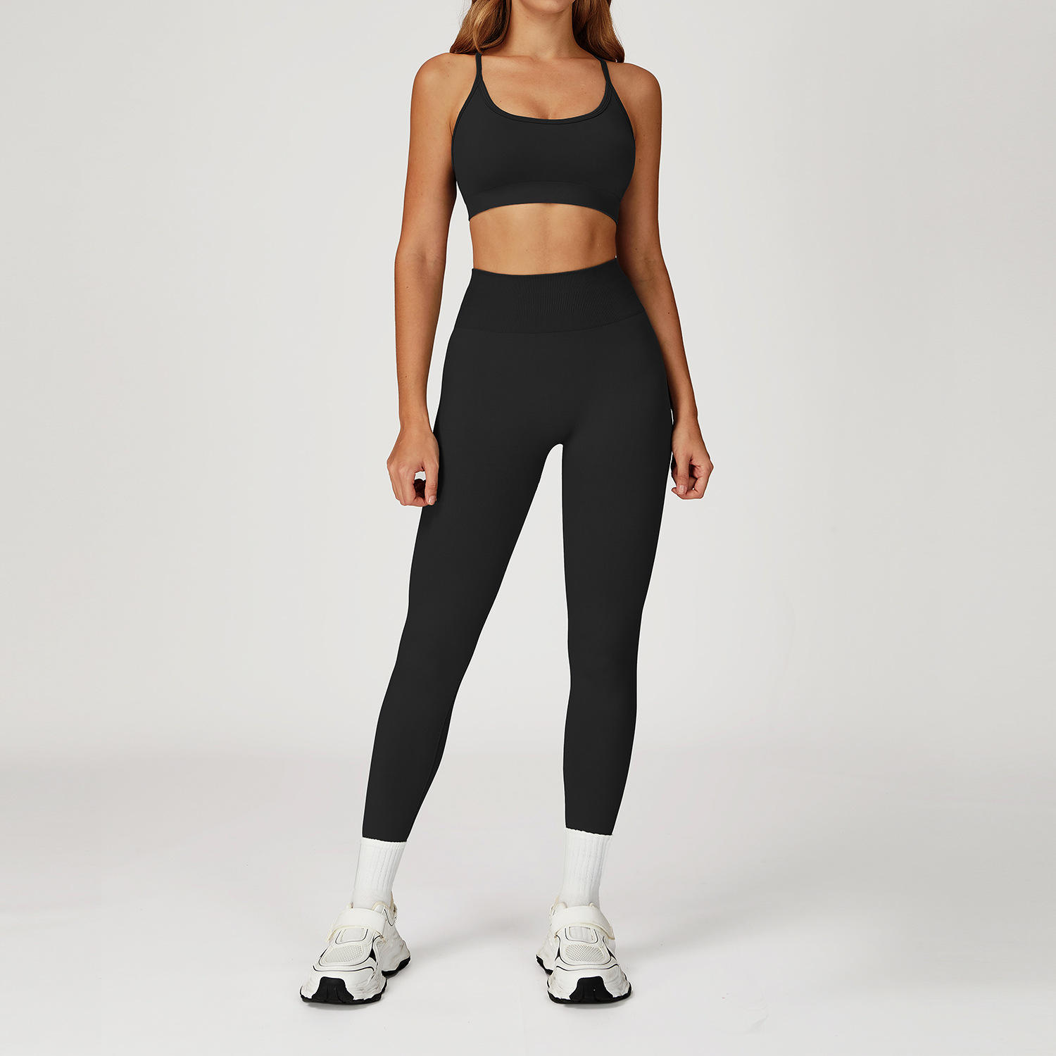 Seamless Quick-Drying Yoga Suit for Outdoor Leisure and Running
