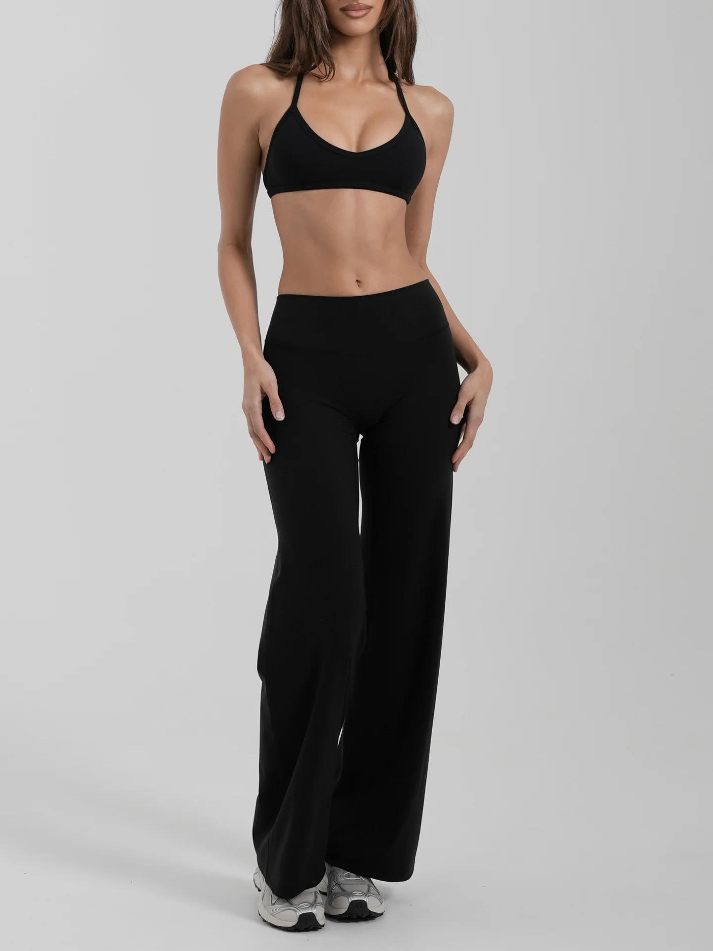 Breathable Plus Size Halter Neck Sports Bra and Long Pants Yoga Fitness Set
