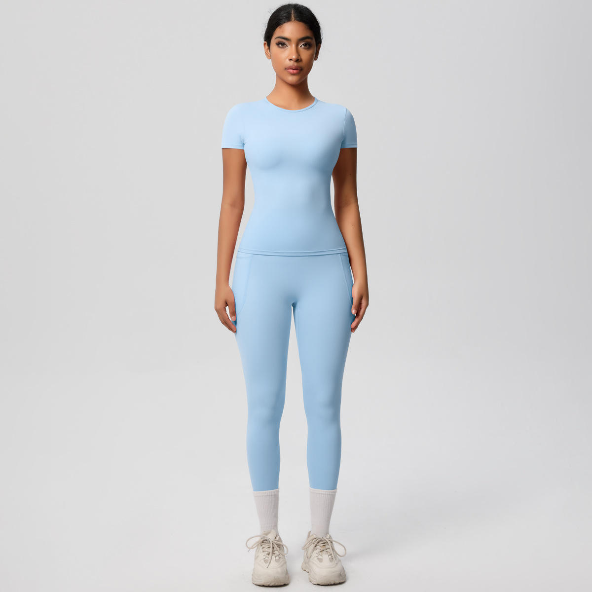 Breathable Plus Size Yoga Top and High Waist Hip-Lifting Fitness Pants 2-Piece Set